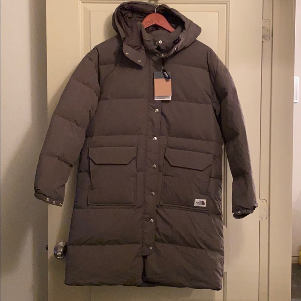 NEW The North Face Women's Green Sierra Down Parka